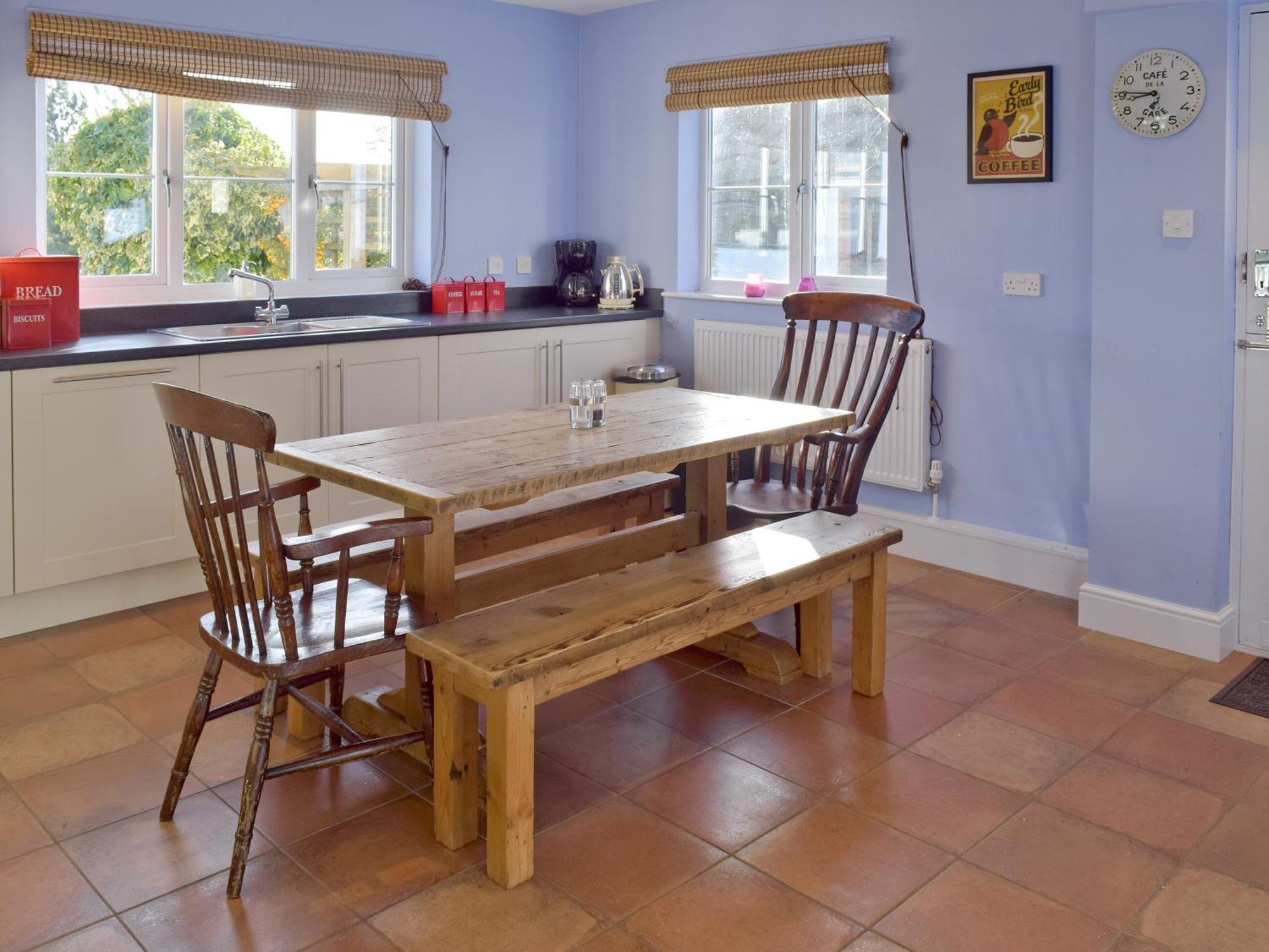 Granary Cottage Bentley  Exterior photo
